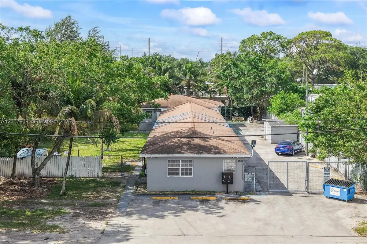 2540 NW 90th St, Miami, FL 33147 - #1