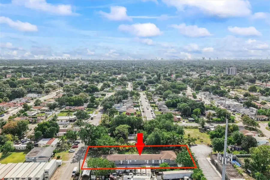 2540 NW 90th St, Miami, FL 33147 - #2
