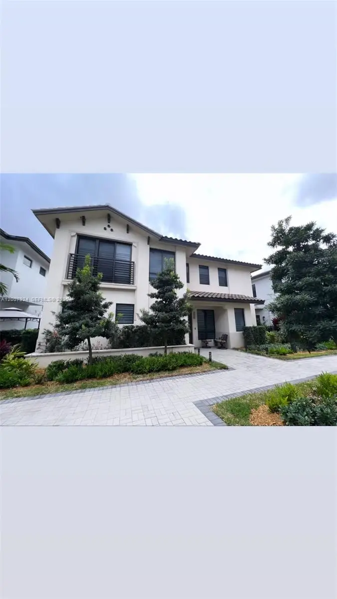8253 NW 47th Ln, Doral, FL 33166 - #2