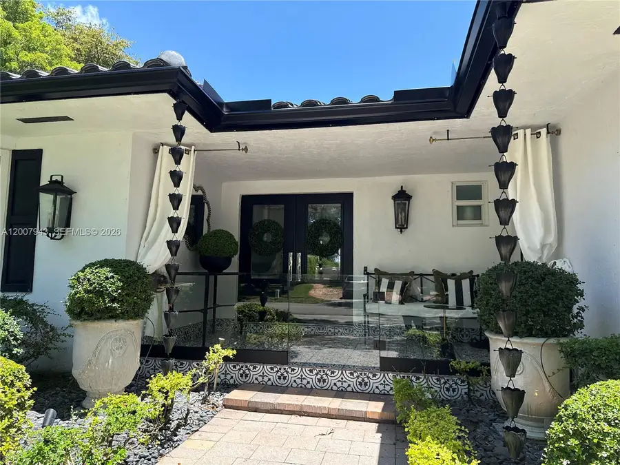 16241 W Troon Cir, Miami Lakes, FL 33014 - #3