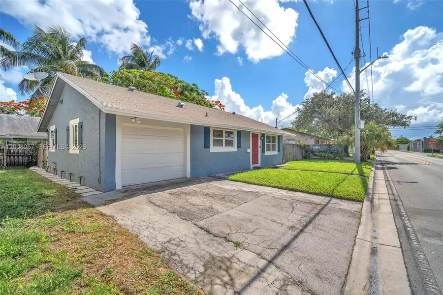 515 NE 11th St, Fort Lauderdale, FL 33304 - #3