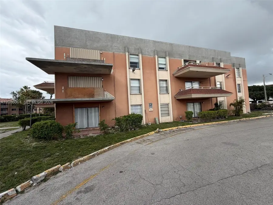 17650 NW 68th Ave #A2008, Hialeah, FL 33015 - #3