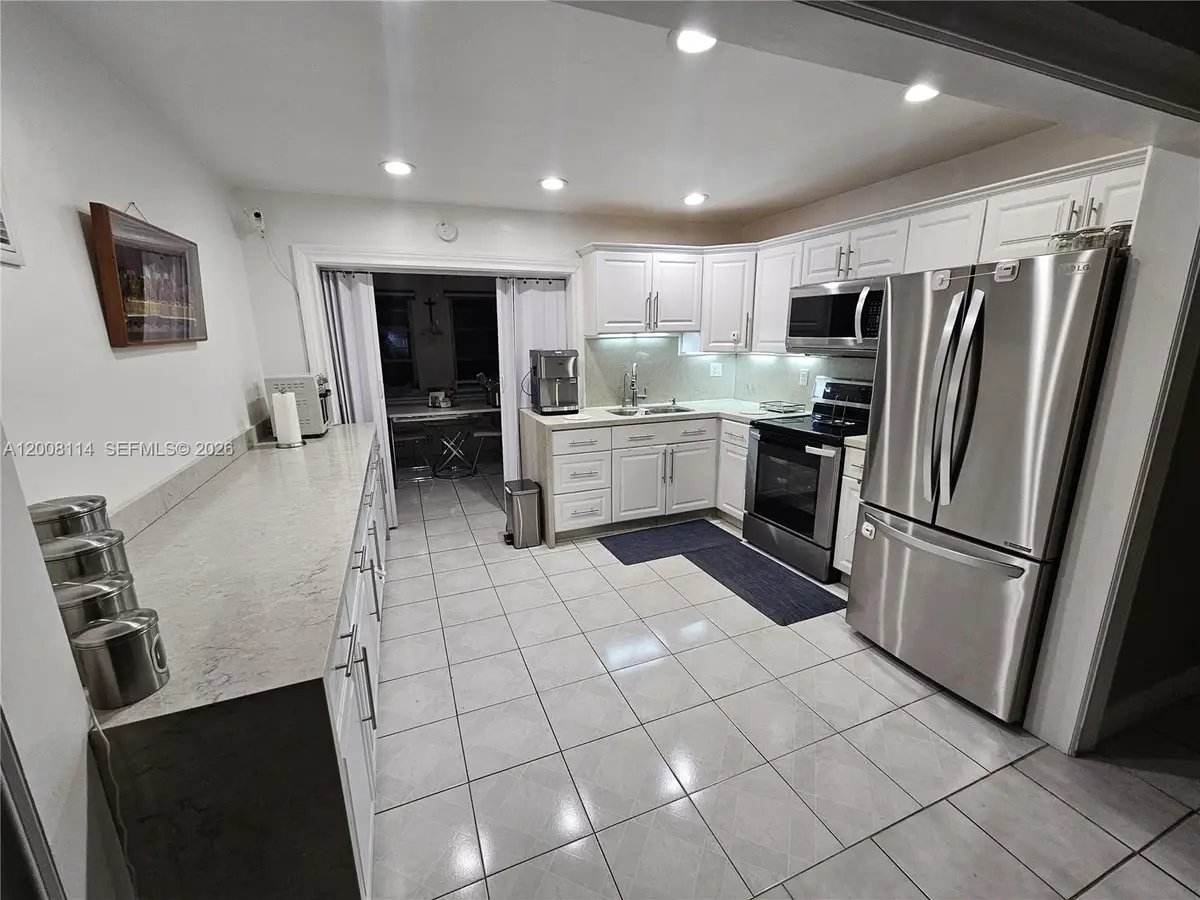 141 NW 28th St, Pompano Beach, FL 33064 - #1