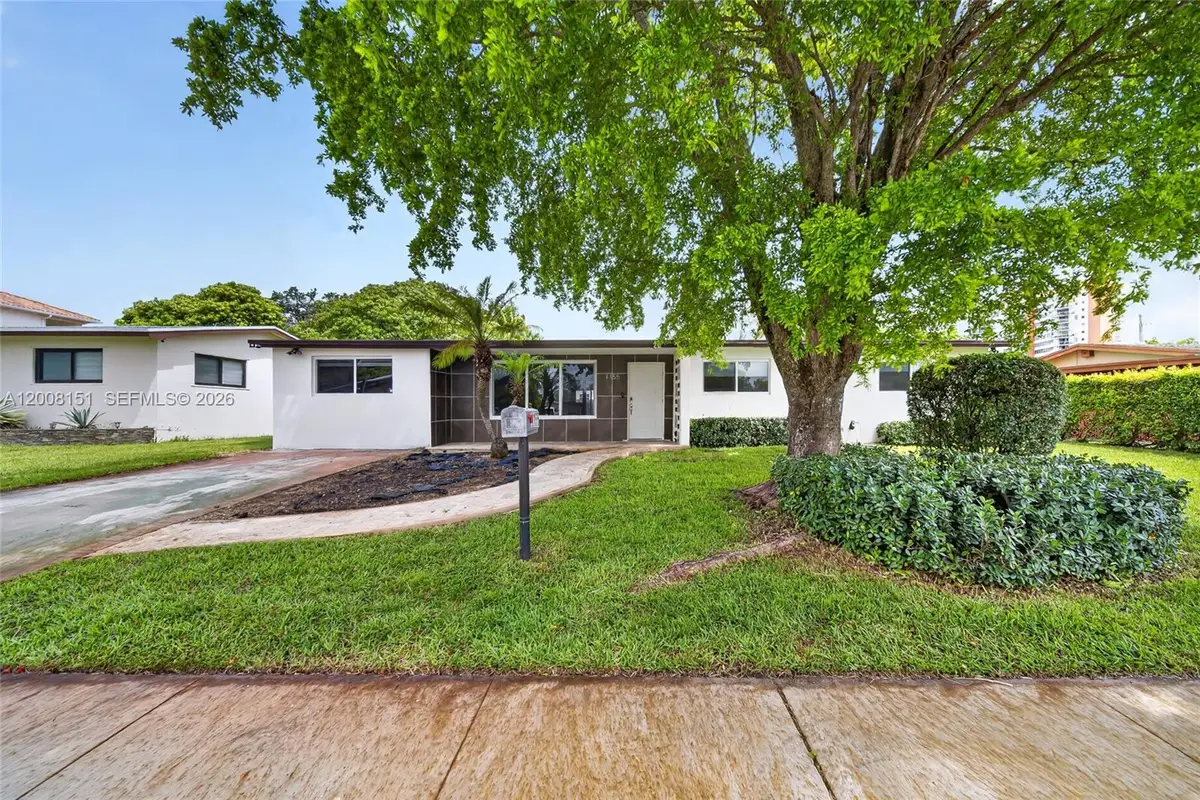 1155 NE 184th St, Miami, FL 33179 - #1