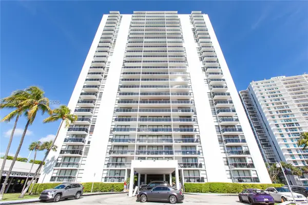 3675 N Country Club Dr #410, Aventura, FL 33180