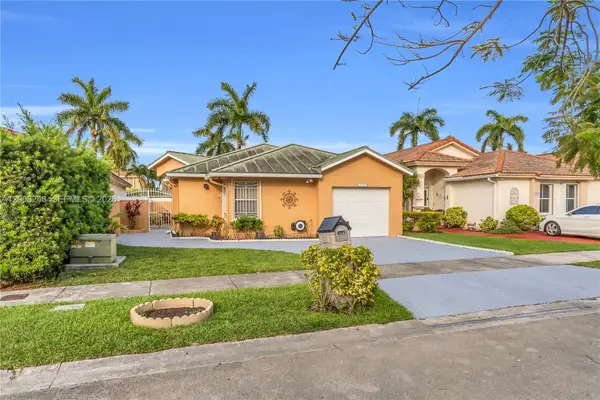 1013 NW 132nd Ave, Miami, FL 33182