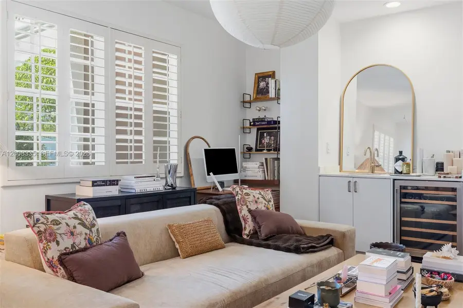 721 Biltmore Way #101, Coral Gables, FL 33134 - #3