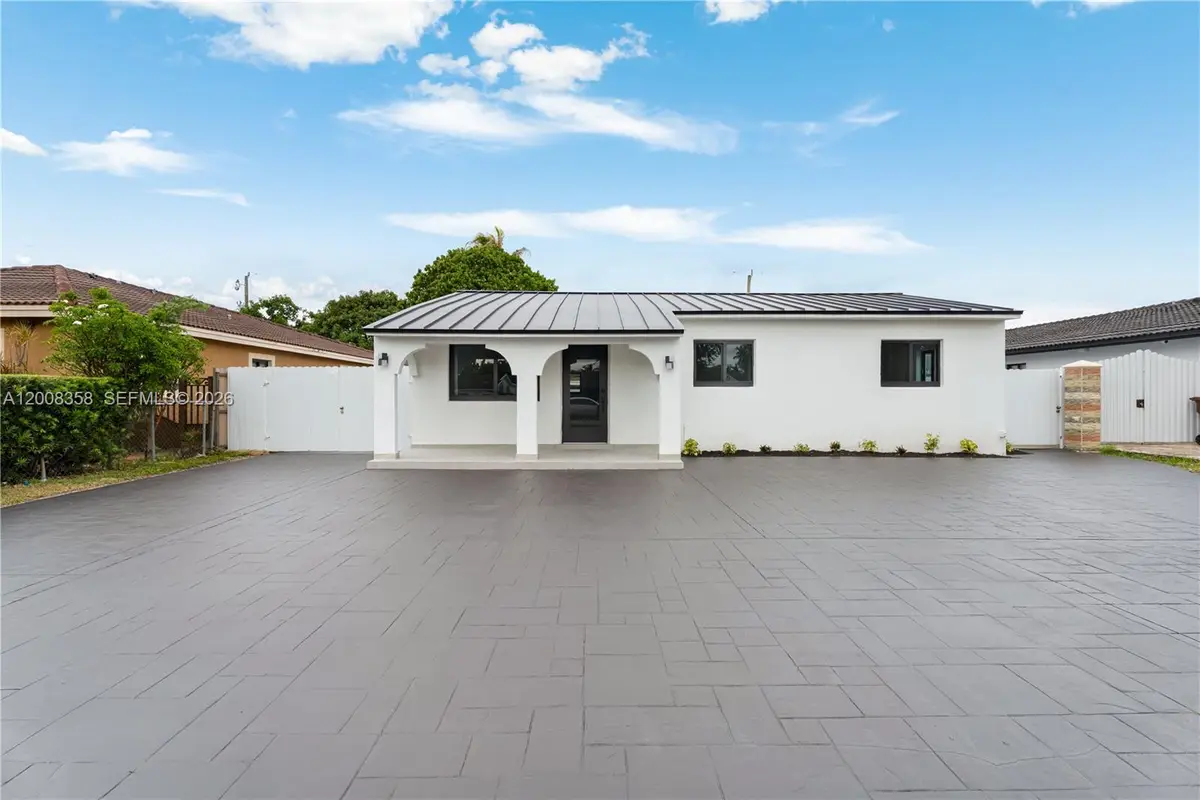 851 W 35th St, Hialeah, FL 33012 - #1