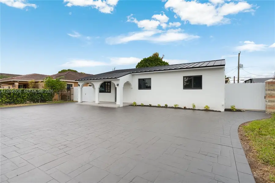 851 W 35th St, Hialeah, FL 33012 - #2