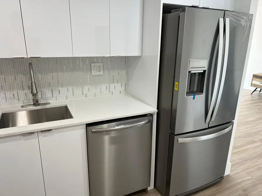 500 Bayview Dr #1120, Sunny Isles Beach, FL 33160 - #3