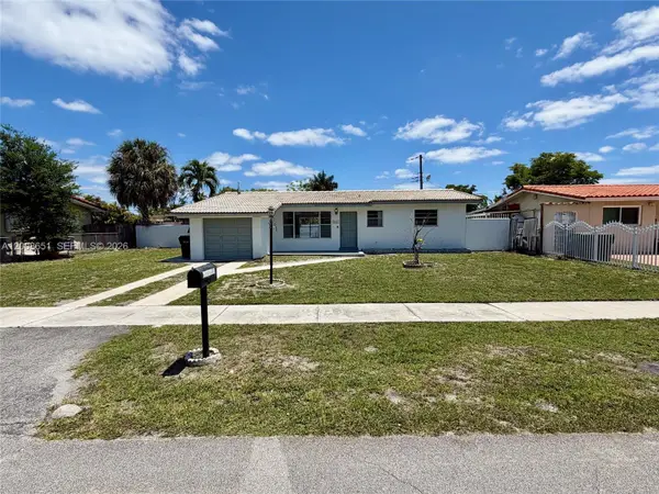 5373 W 10th Ct, Hialeah, FL 33012