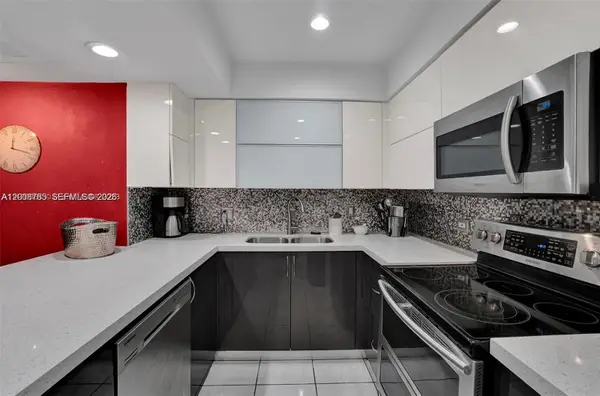 6821 Brookline Dr #6821, Hialeah, FL 33015