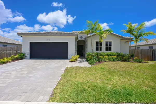 28905 SW 163rd Ct, Homestead, FL 33033