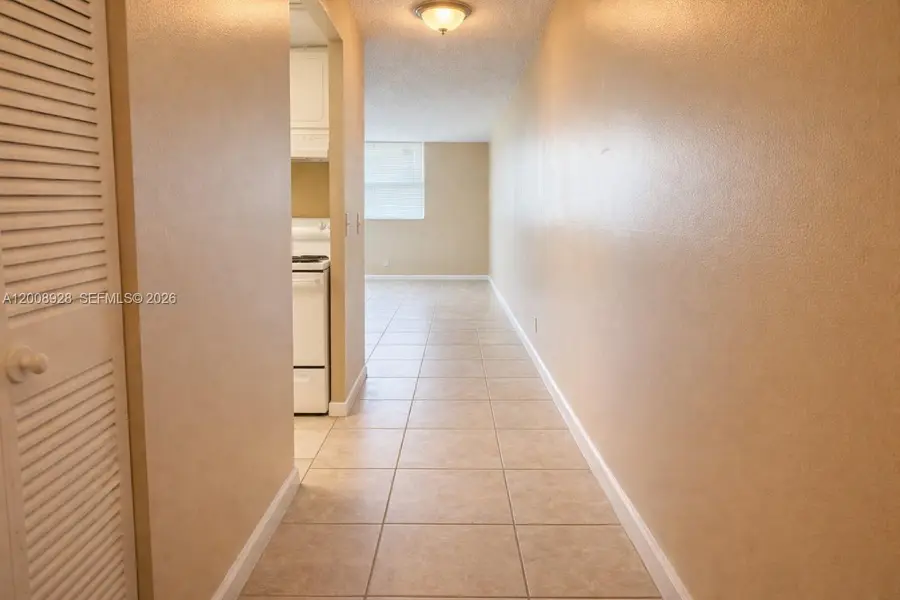 470 Executive Center Dr #2D, West Palm Beach, FL 33401 - #2