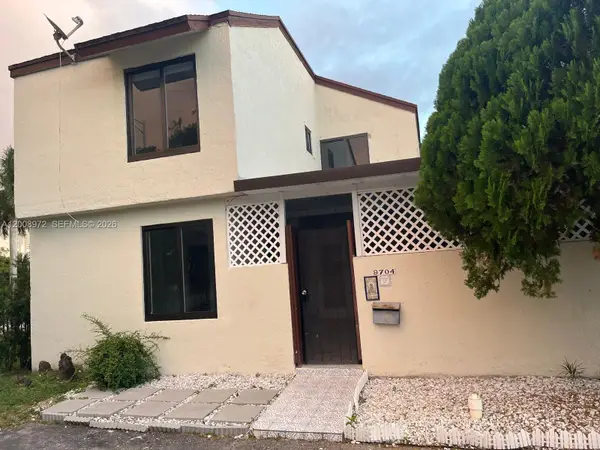 9704 NW 6th Ter #9704, Miami, FL 33172