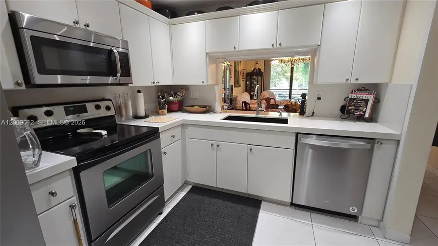 1101 Colony Point Cir #218, Pembroke Pines, FL 33026 - #3