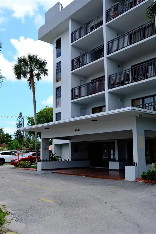 650 NE 149th St #505F, Miami, FL 33161