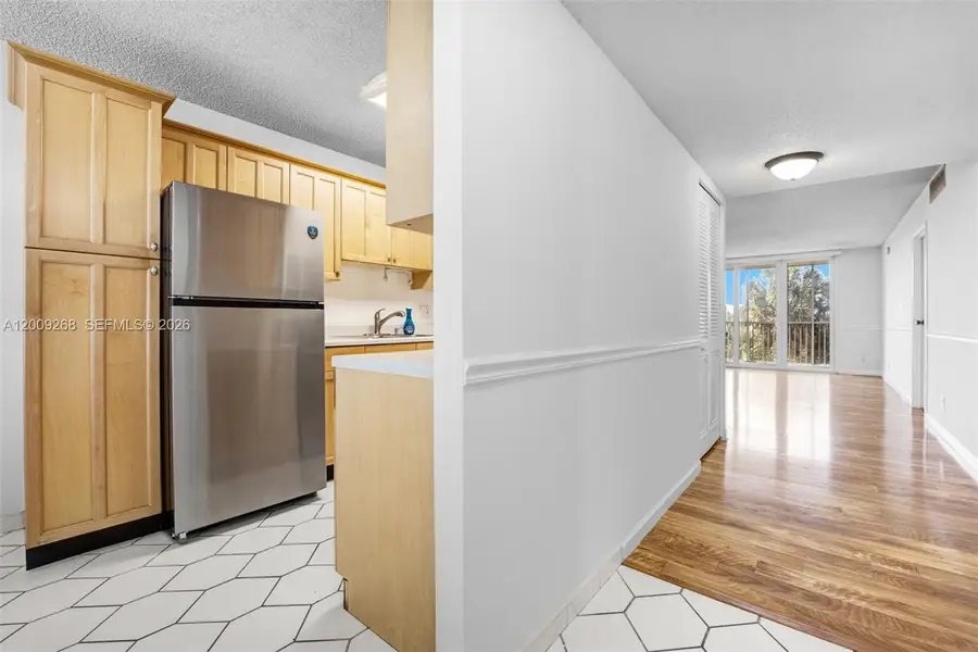 250 Jacaranda Dr #508, Plantation, FL 33324 - #3