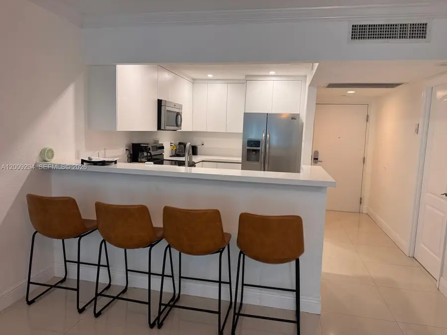 2301 Collins Ave #427, Miami Beach, FL 33139 - #2