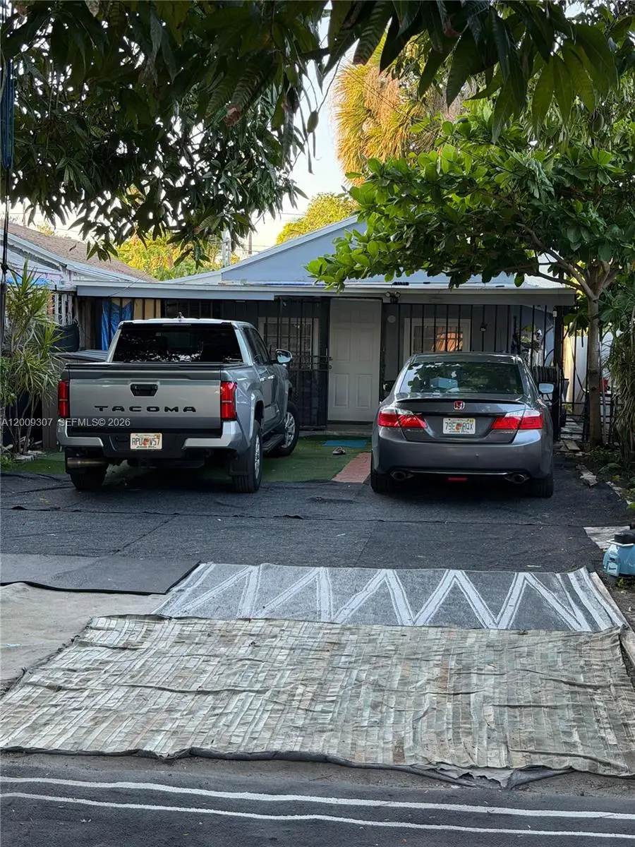 1111 NW 26th St, Miami, FL 33127 - #1