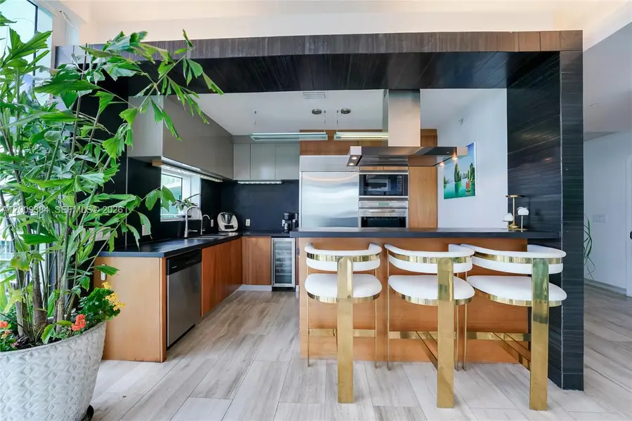 2020 N Bayshore Dr #3902, Miami, FL 33137 - #3