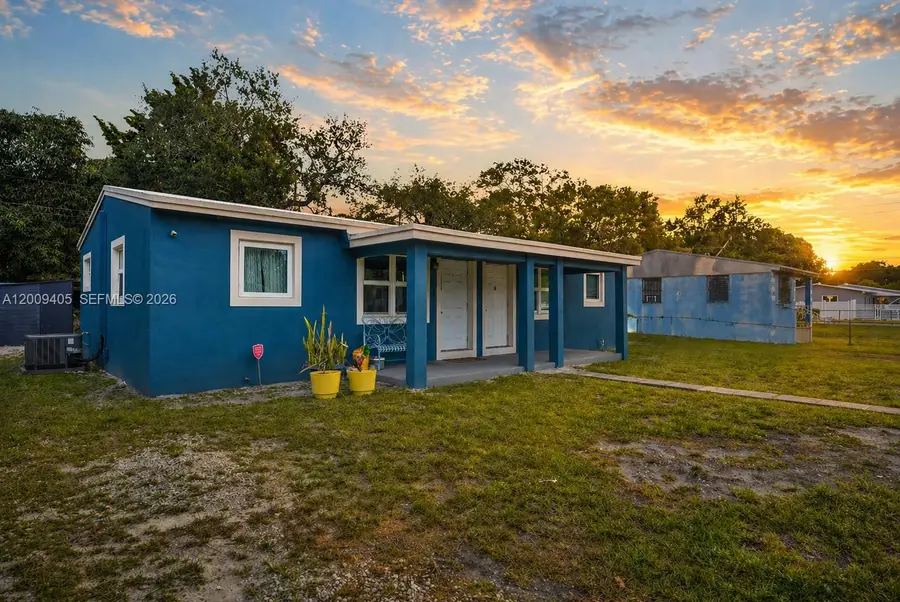 2113 NW 93rd St, Miami, FL 33147 - #2