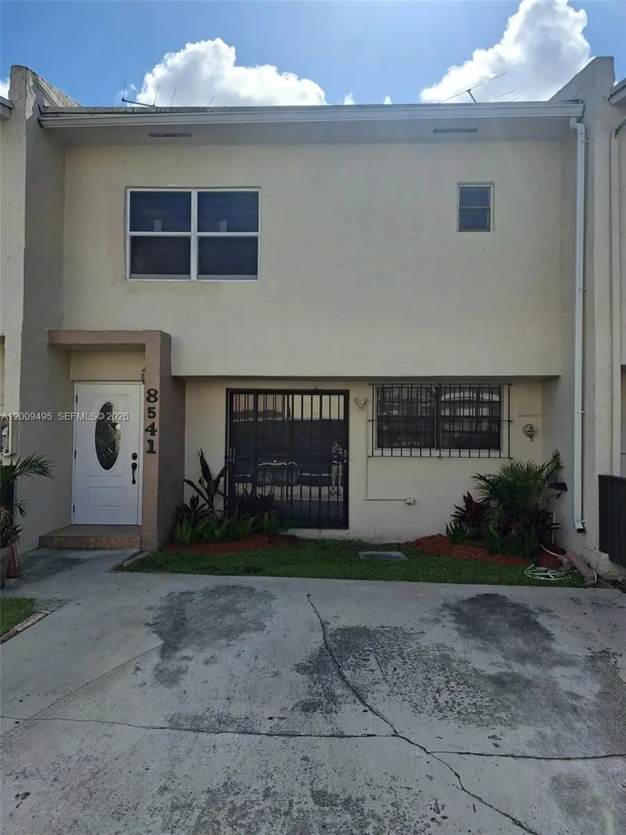 8541 NW 7th St #32, Miami, FL 33126 - #1