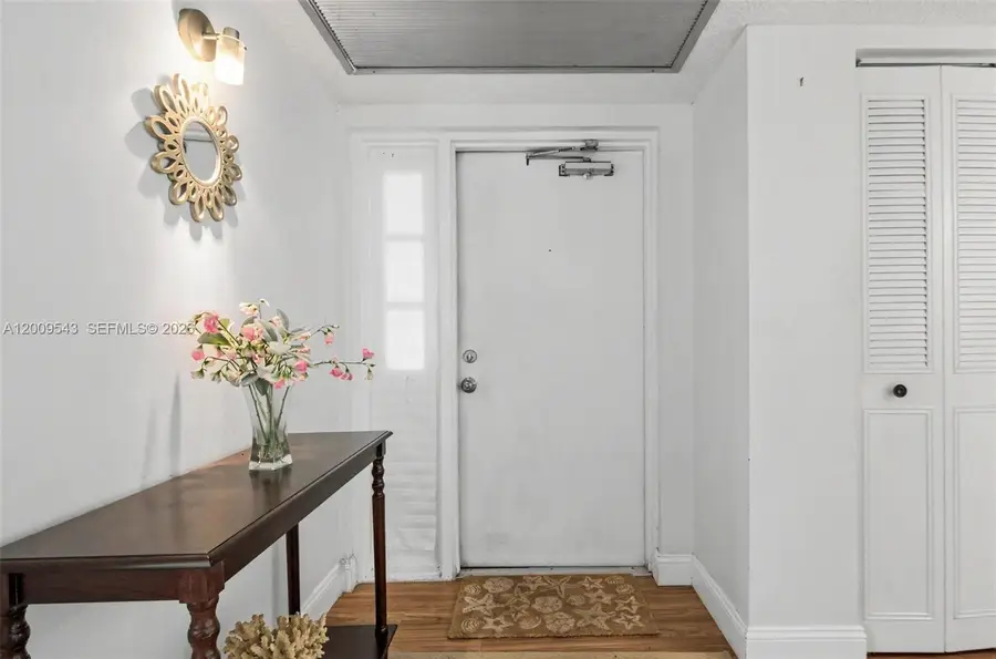 9340 Lagoon Pl #110, Davie, FL 33324 - #3