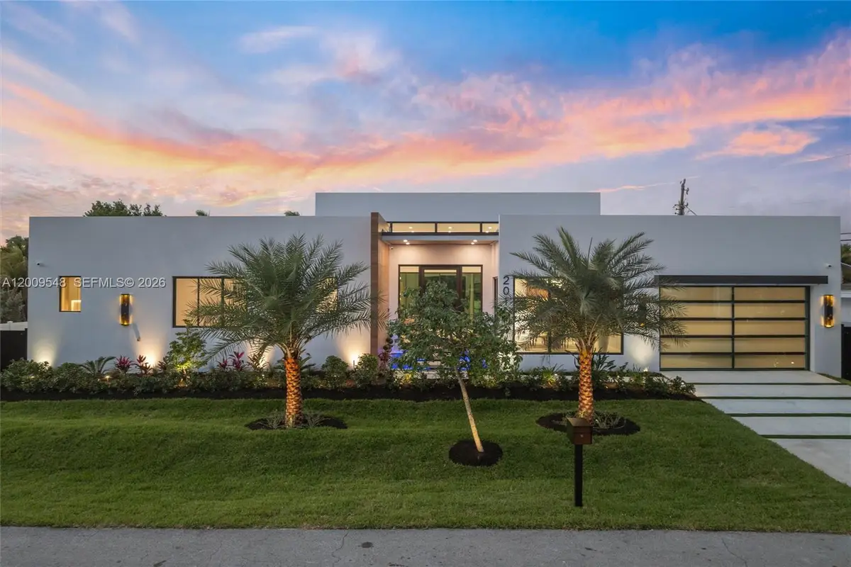 201 NE 27th Dr, Wilton Manors, FL 33334 - #1