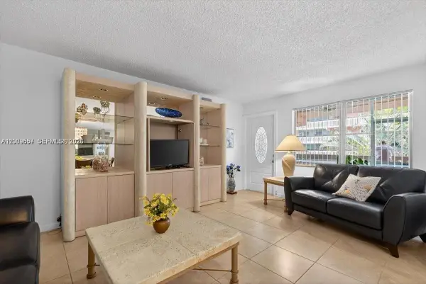 180 NE 12th Ave #15B, Hallandale Beach, FL 33009