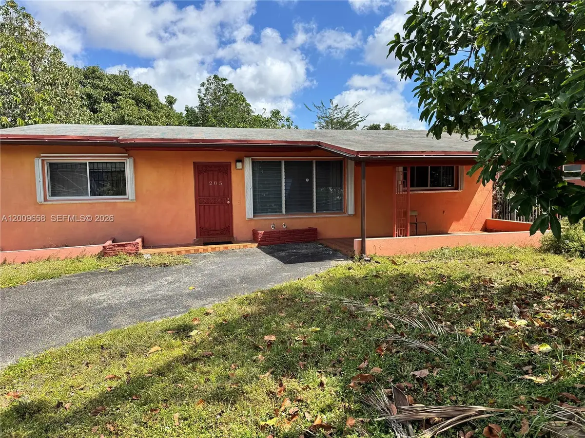285 NE 165th St, Miami, FL 33162 - #1