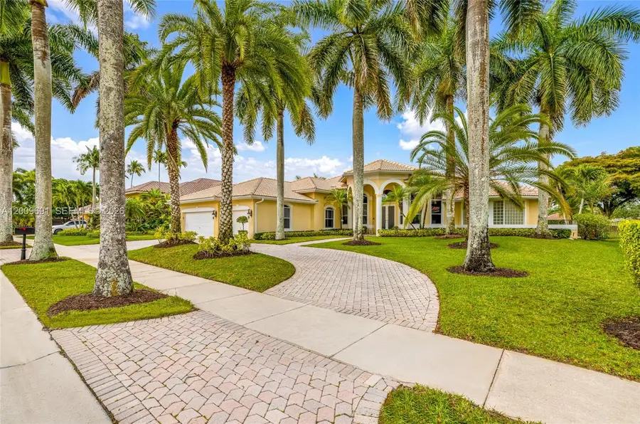 2477 Poinciana Dr, Weston, FL 33327 - #3