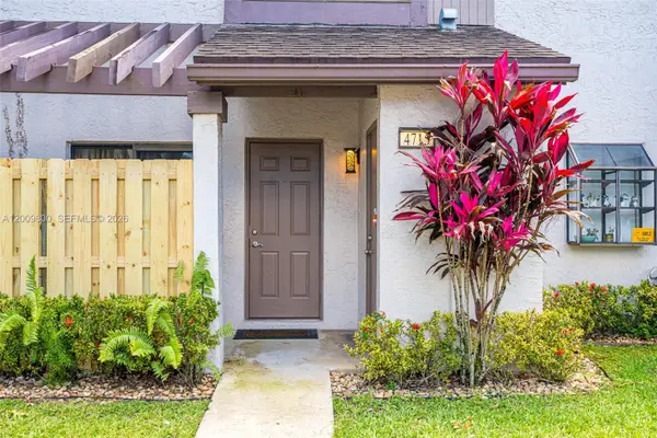 4715 NW 82nd Ave #1405, Lauderhill, FL 33351