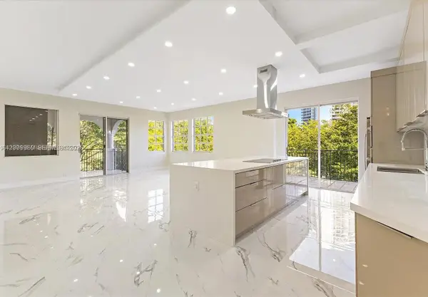 3900 Island Blvd #B408, Aventura, FL 33160