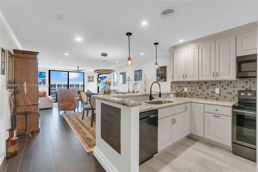 3100 NE 48th St #PH6, Fort Lauderdale, FL 33308 - #2