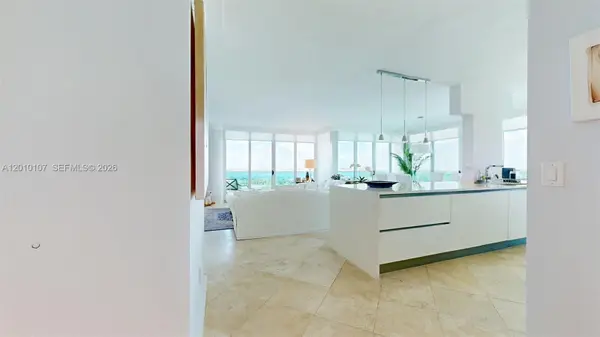 5025 Collins Ave #2206, Miami Beach, FL 33140