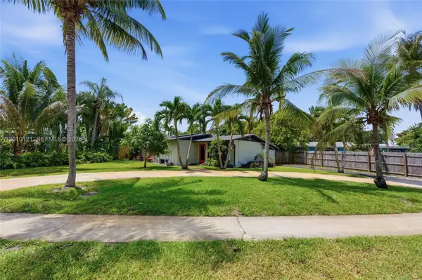 1118 NW 16th St, Fort Lauderdale, FL 33311