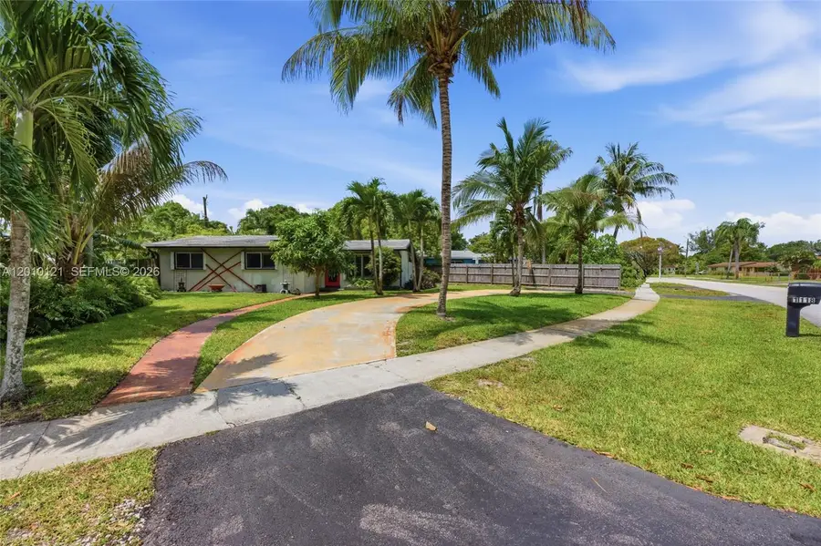 1118 NW 16th St, Fort Lauderdale, FL 33311 - #2