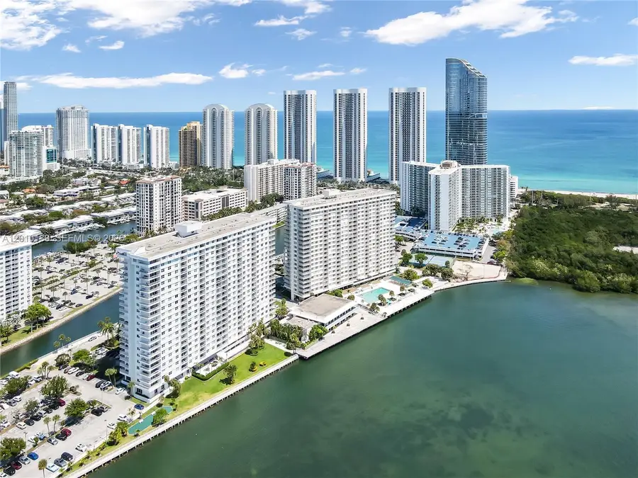 300 Bayview Dr #605, Sunny Isles Beach, FL 33160 - #2