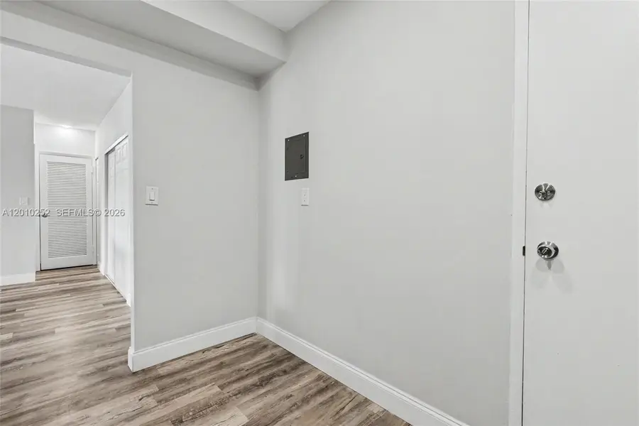 500 Bayview Dr #727, Sunny Isles Beach, FL 33160 - #2