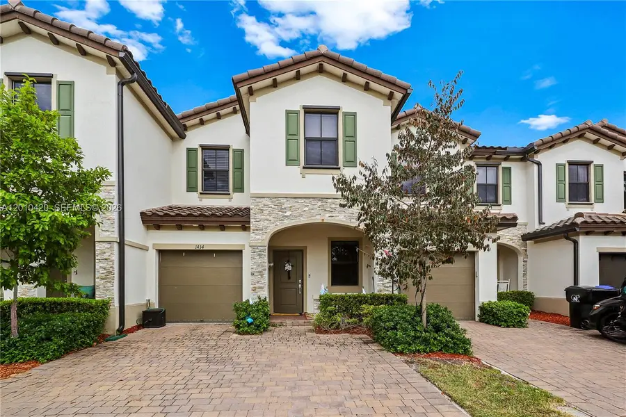 1434 SW 54th Ave, North Lauderdale, FL 33068 - #3