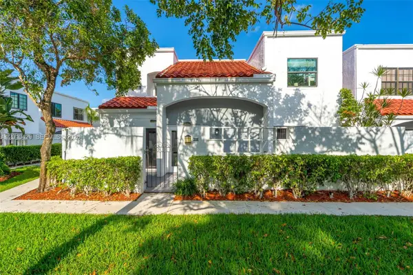 20904 Leeward Ct #221-2, Aventura, FL 33180