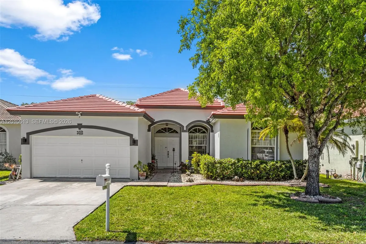 3090 SE 7th Pl, Homestead, FL 33033 - #1