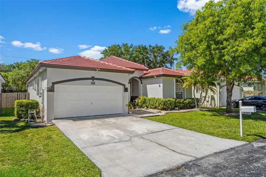 3090 SE 7th Pl, Homestead, FL 33033 - #2