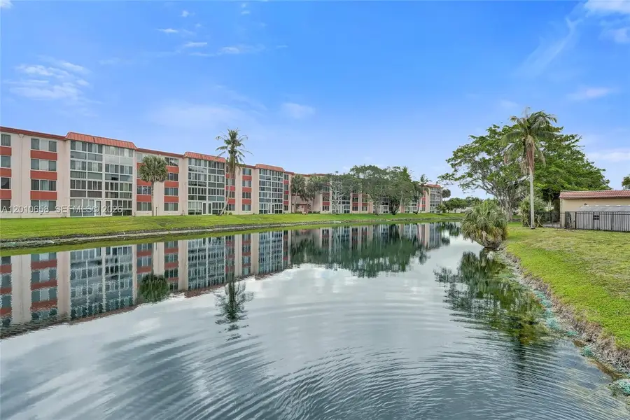 5950 Del Lago Cir #104, Sunrise, FL 33313 - #2