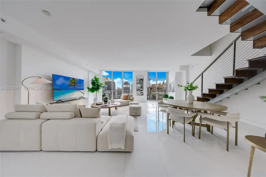 92 SW 3rd St #5202, Miami, FL 33130 - #2