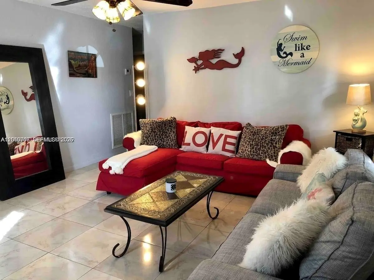 2411 Hayes St, Hollywood, FL 33020 - #1