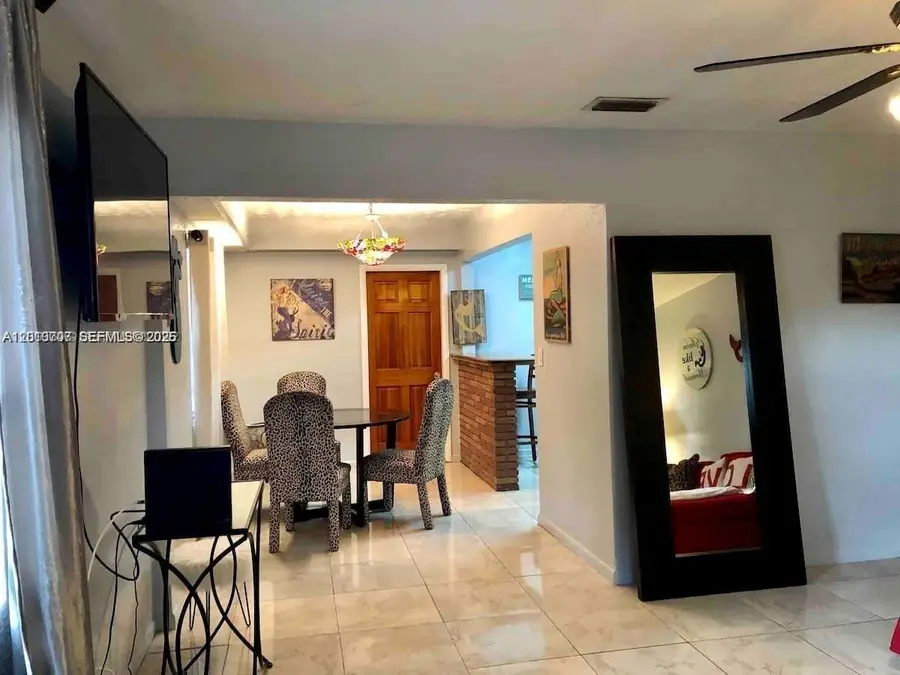 2411 Hayes St, Hollywood, FL 33020 - #3