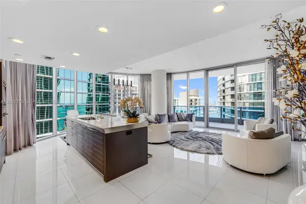 200 Biscayne Boulevard Way #4401, Miami, FL 33131