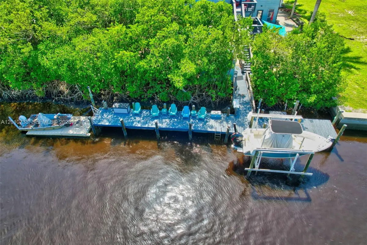 936 Panther Creek Ln, Everglades, FL 34114 - #1